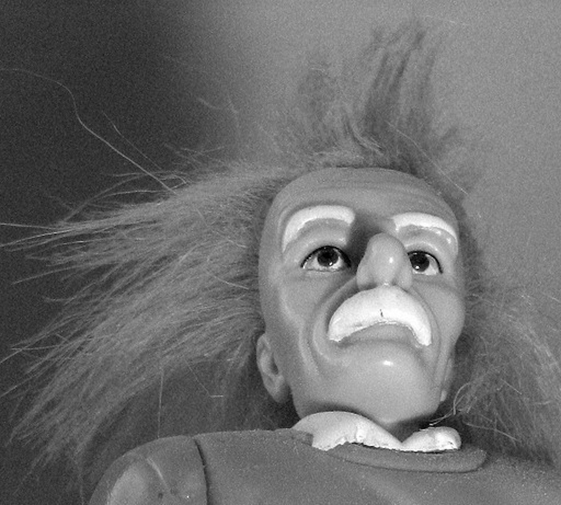 Einsteins Opponents: The Public Controversy about the Theory of Relativity in the 1920s